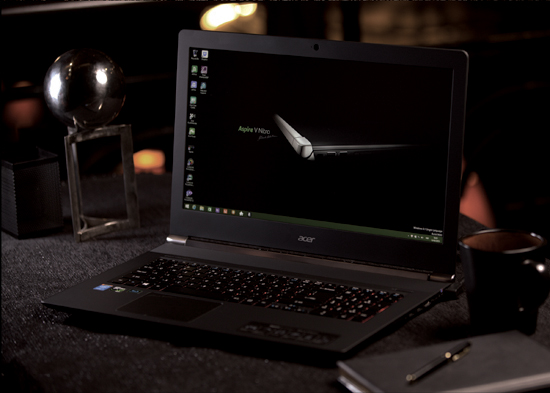A full-throttle gaming notebook with sleek lines, sharp angles, slim profile, and dramatic blend of premium materials, the Aspire V Nitro guarantees to be a real knockout. Equipped with a super-fast Intel®CoreTM i7 chip, 2 TB + 60GB SSD storage, and the cutting-edge NVIDIA® GeForce GTX860M, the Aspire V Nitro is sure to take your gaming experience to a whole new level. 